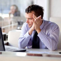 金屬液壓打包機(jī)用鐵腕實(shí)力證明自己